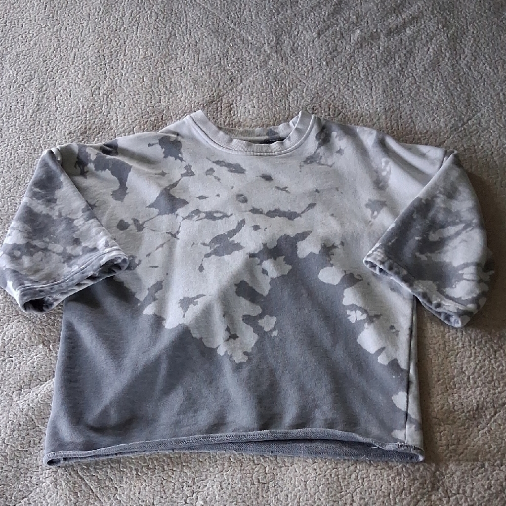 Boohoo Gray Tie-Dye Sweatshirt